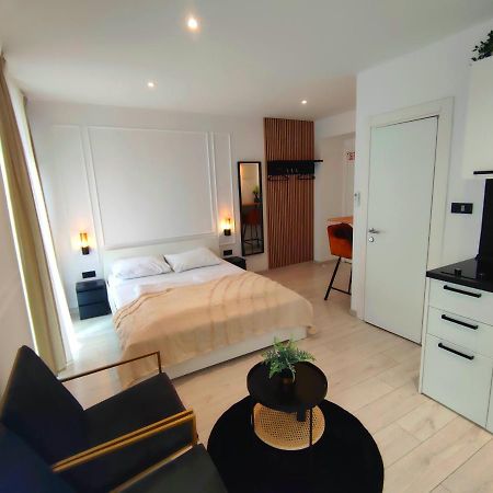 Alegra Apartments Center غييكا المظهر الخارجي الصورة