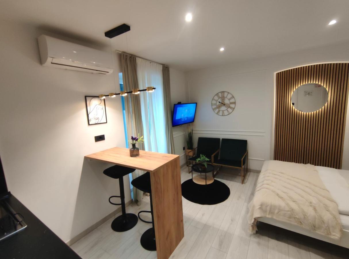 Alegra Apartments Center غييكا المظهر الخارجي الصورة