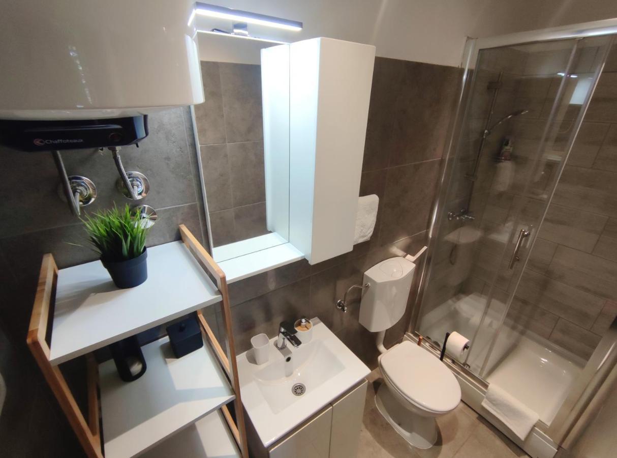 Alegra Apartments Center غييكا المظهر الخارجي الصورة